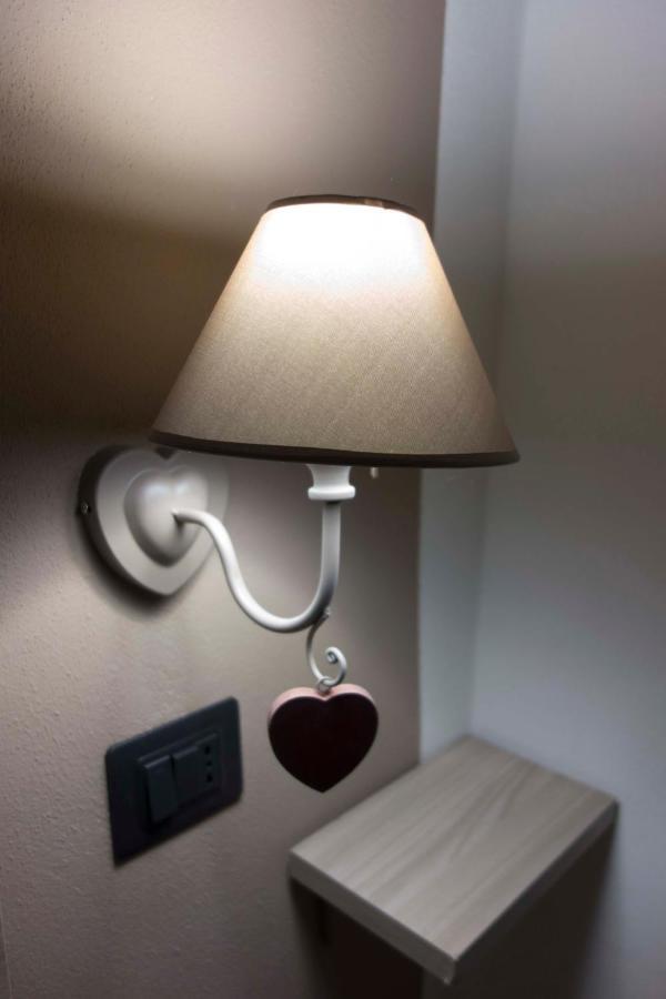 B&B La Casa Dei Cuori Millesimo 外观 照片