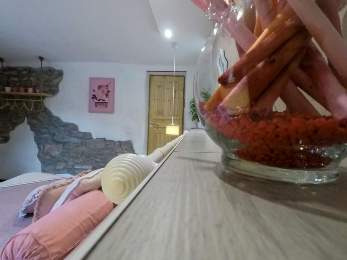 B&B La Casa Dei Cuori Millesimo 外观 照片