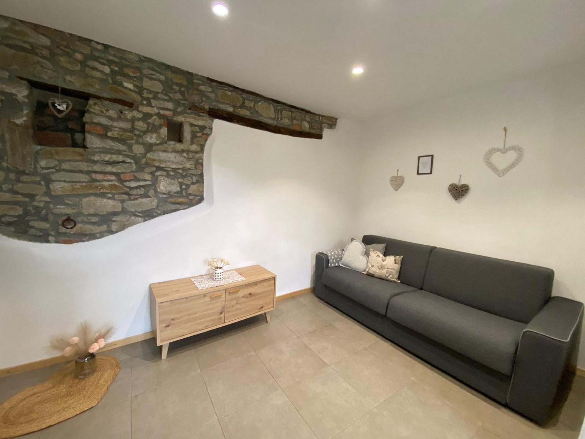 B&B La Casa Dei Cuori Millesimo 外观 照片